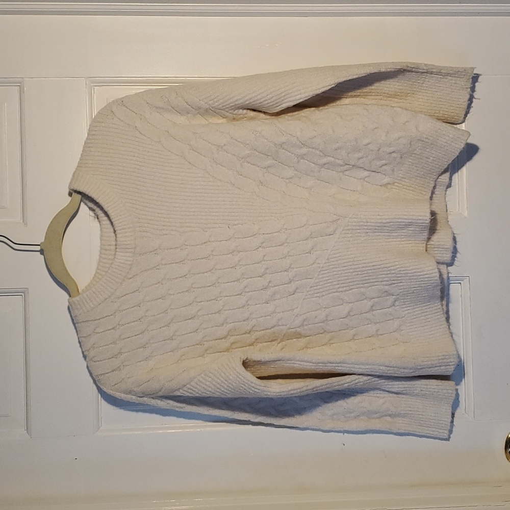 Kendall + Kylie Off White Sweater